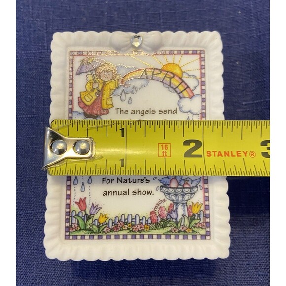 Vintage 1999 Shelly S. Rasche Ceramic Trinket  porcelain box.  Month Of April - Picture 5 of 8